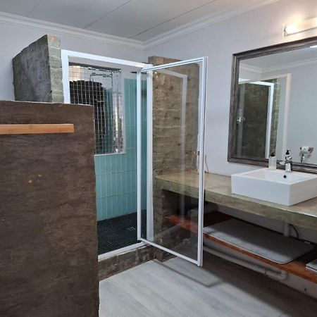 Emmaus Apartment Bloemfontein Eksteriør bilde