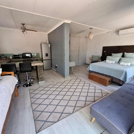 Emmaus Apartment Bloemfontein Eksteriør bilde