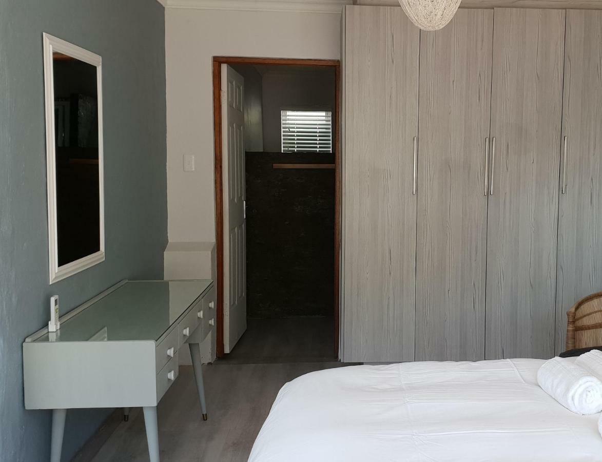 Emmaus Apartment Bloemfontein Eksteriør bilde